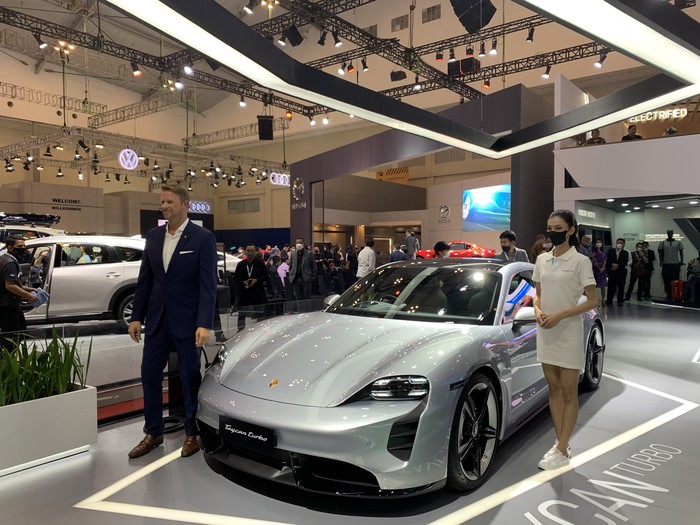 Porsche Taycan Turbo