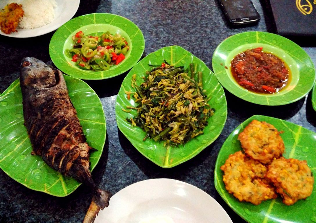 Manjo Makang! 5 Restoran Manado Legendaris Ini Wajib Disambangi