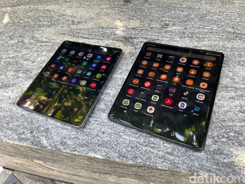 Samsung Galaxy Z Fold 4