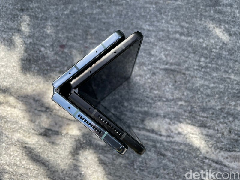 Samsung Galaxy Z Fold 4
