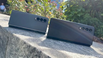 Selain chipset baru, Galaxy Z Fold 4 juga membawa upgrade signifikan di sektor fotografi. Kamera belakang utamanya kini menggunakan sensor 50 MP, sama seperti yang digunakan di Galaxy S22 dan Galaxy S22 Plus. Foto: Agus Tri Haryanto/detikINET