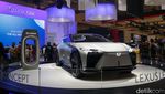 Menggoda, Lexus RX Pamer Kemewahan di GIIAS 2022