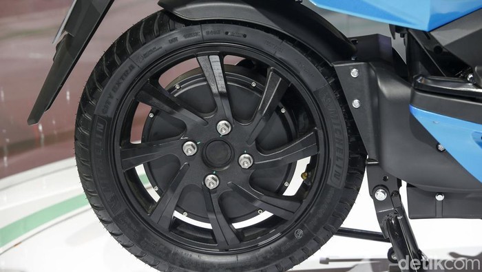 Skuter Listrik Alva One Ilectra Motor Group (IMG) resmi meluncurkan skuter listrik Alva One di arena Gaikindo Indonesia International Auto Show (GIIAS) 2022, ICE, BSD City, Tangerang, Kamis (11/8/2022). Motor ini dibanderol Rp 34 jutaan.
