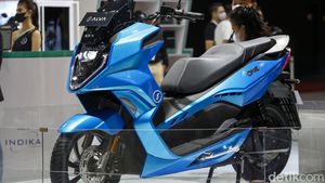 Terpikat Skuter Listrik Alva One di GIIAS 2022, Harga Rp 34 Jutaan