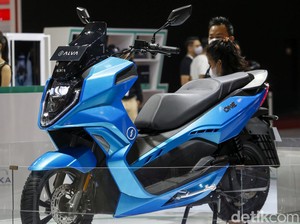 Enaknya Beli Motor Listrik Sekarang, Selain Dapat Subsidi Rp 7 Juta Masih Dapat Diskon