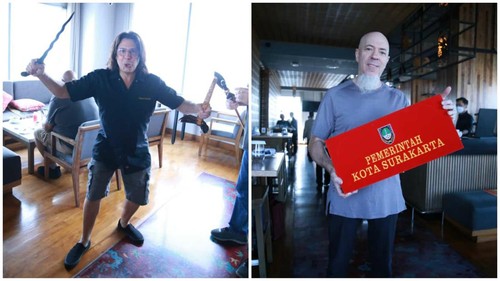 Walkot Solo Gibran Rakabuming Raka kirim lima keris untuk band Dream Theater. Foto diunggah Jumat (12/8/2022).