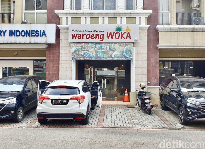 Waroeng Woka Waroeng Woka; restoran Manado di Gading Serpong yang tawarkan menu cakalang suwir hingga cumi woku garo.