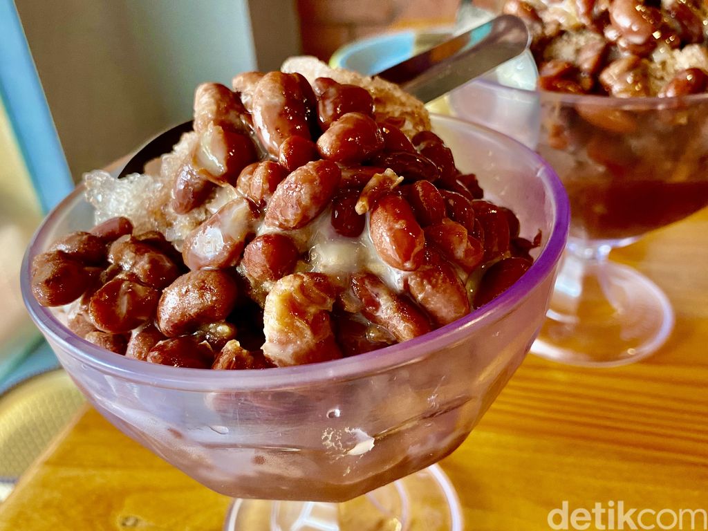 Waroeng Woka; restoran Manado di Gading Serpong yang tawarkan menu cakalang suwir hingga cumi woku garo.