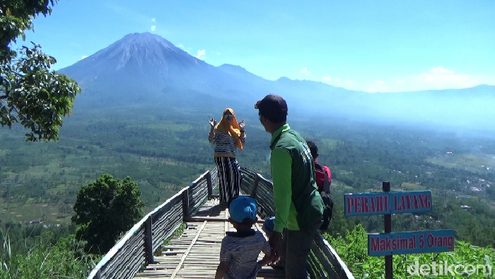 Wisata Gunung Wayang Lumajang