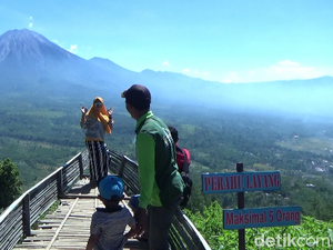 Tips Agar Baterai HP Lebih Awet Saat Travelling