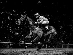 Karya Juara Anugerah Foto Olahraga 2022 Bikin Takjub dan Terkesima