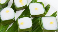 Satu lagi resep khas Thailand yang bisa dicoba, kue tako. Berupa puding pandan kelapa yang terbuat dari 2 lapisan berbeda. Intip resepnya di sini! Foto: iStock 