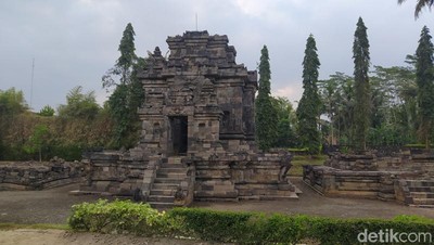 Menelusuri Keunikan Candi Ngawen di Muntilan Magelang