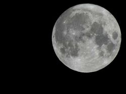 Pesona Supermoon Terakhir di 2022