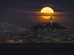 Pesona Supermoon Terakhir di 2022