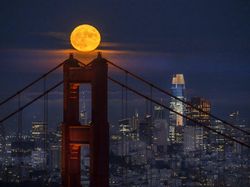 Pesona Supermoon Terakhir di 2022