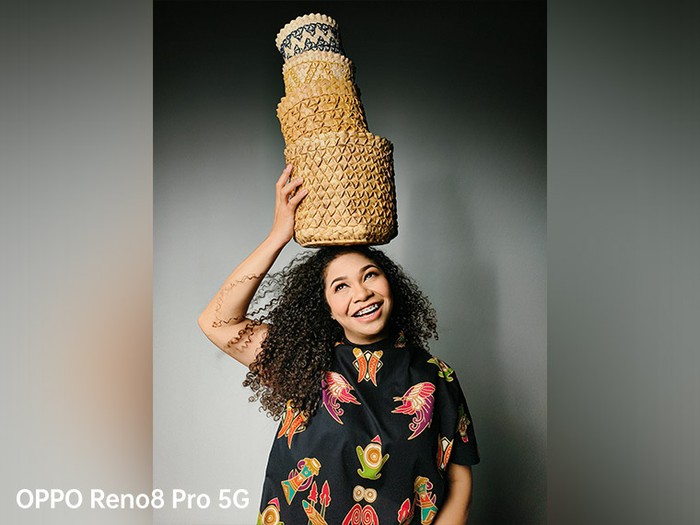 Hanna Keraf Shot on OPPO Reno8 Pro 5G.