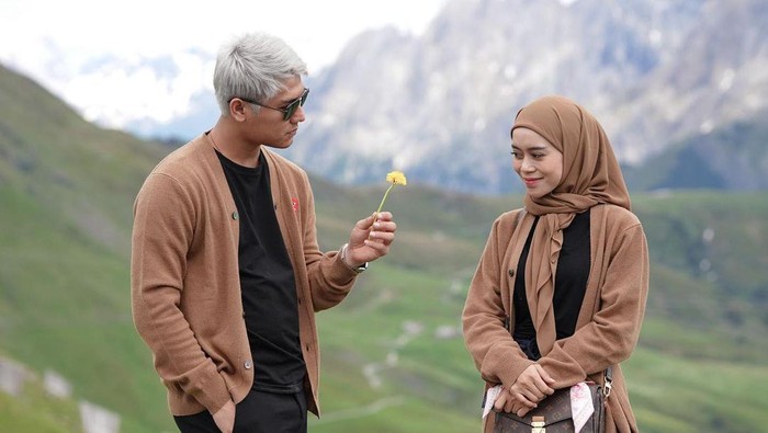 Kado untuk Lesti Kejora