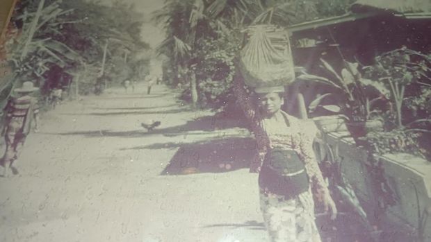 Suasana kawasan Poppies Kuta Bali tempo dulu.