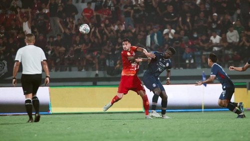 Laga Bali United vs Arema FC