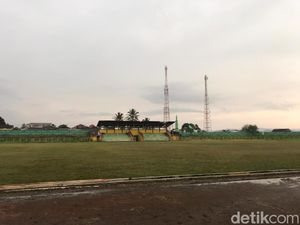 Pesepakbola Tewas Tersambar Petir di Lapangan Korpri Sukabumi