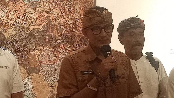 Menteri Pariwisata dan Ekonomi Kreatif Sandiaga Salahuddin Uno ketika ditemui detikBali di Ubud, Gianyar, Bali, Jumat (12/8/2022).