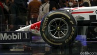 Saat menggunakan livery ini Red Bull Racing berhasil meraih double podium di Istambul Park. Walau tidak meraih pole position, Verstappen finis kedua, dan rekan setimnya Sergio Perez mengambil posisi ketiga.