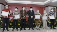 Andi Saputra juga meraih penghargaan kategori jurnalis online terbaik pertama.