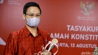 Pemberian penghargaan dilakukan langsung oleh Ketua MK Anwar Usman di gedung MK, Jalan Medan Merdeka Barat, Sabtu (13/8/2022).