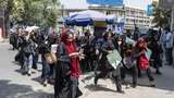 Taliban Pukuli Demonstran Wanita-Lepas Tembakan Saat Bubarkan Unjuk Rasa
