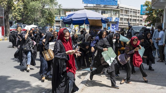 Taliban Larang Perempuan Afghanistan Kuliah Taliban Larang Perempuan Afghanistan Kuliah