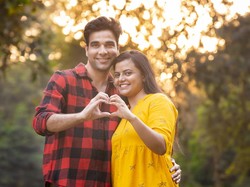 5 Efek Dahsyat Senyuman Dalam Hubungan Romantis