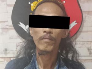 Pria Surabaya Ditangkap di Warkop gegara Jual Chip Domino
