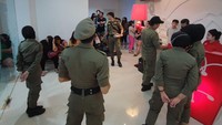 3 Hotel Diduga Tempat Prostitusi Dirazia di Tangsel, 43 Orang Ditangkap!