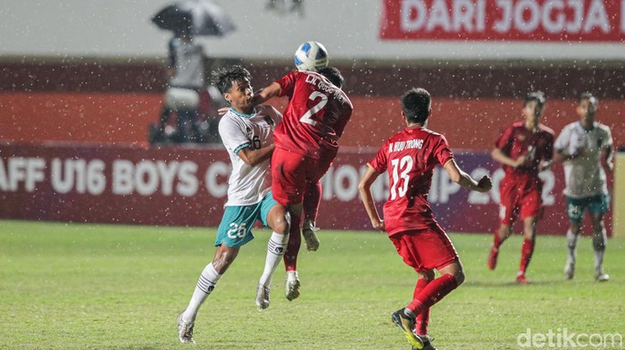 Timnas Indonesia U16 melawan timnas Vietnam U16 dalam laga Final Piala AFF U16 2022 di Stadion Maguwoharjo, Sleman, Yogyakarta, Jumat (12/8/2022).