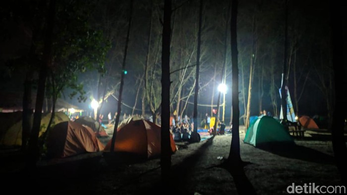 Rekomendasi tempat camping.