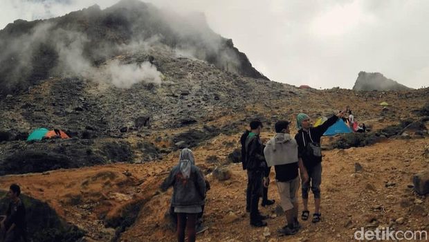 Rekomendasi tempat camping.