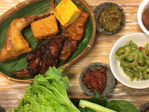 Jangan Kalap! 5 Warung Makan Sunda Prasmanan Ini Punya Puluhan Lauk