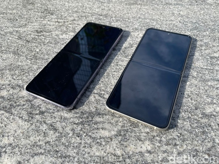 Samsung Galaxy Z Flip 4 Samsung Galaxy Z Flip 4
