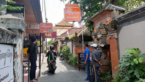 Suasana Jalan Poppies Kuta, Badung, Bali, Sabtu (13/8/2022).