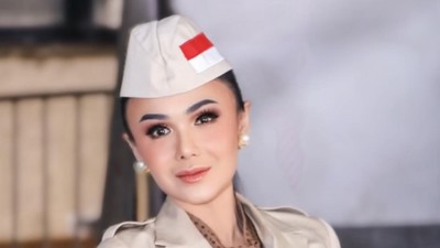 Cantiknya Yuni Shara Pakai Kostum Pejuang