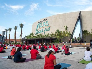 Atlas Beach Fest Gandeng Desa Tibubeneng Gelar Yoga-Lomba Mewarnai