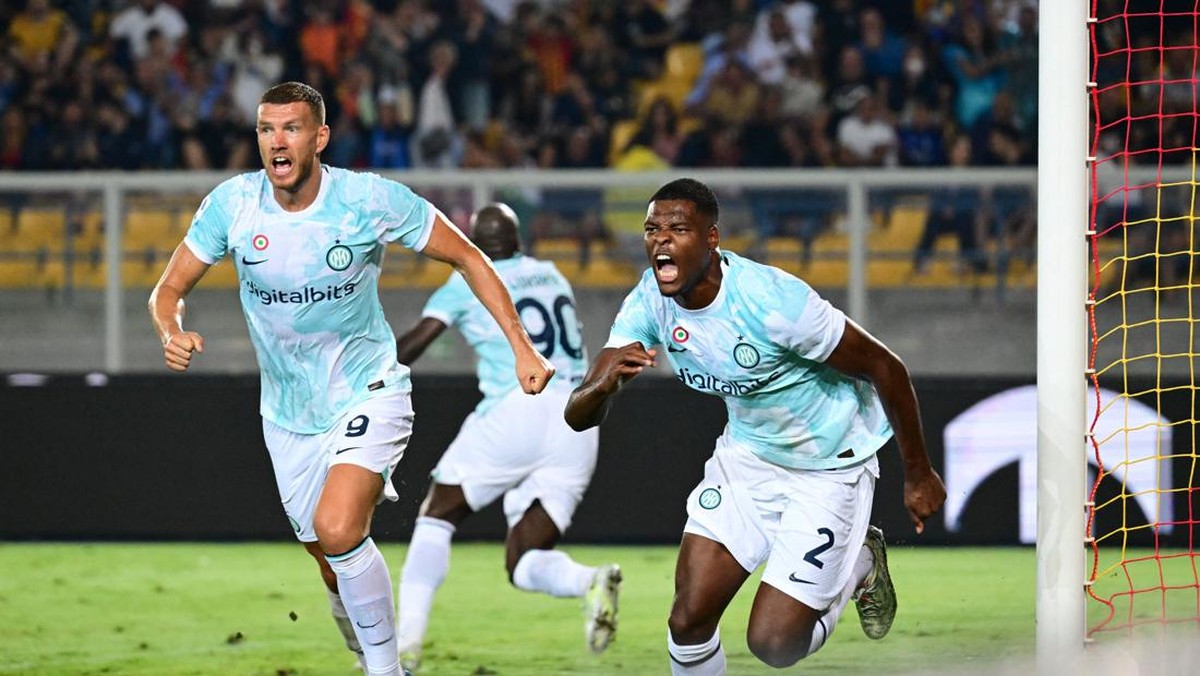 Hasil Lecce vs Inter Milan di Liga Italia. (Foto: AFP via Getty Images/VINCENZO PINTO)