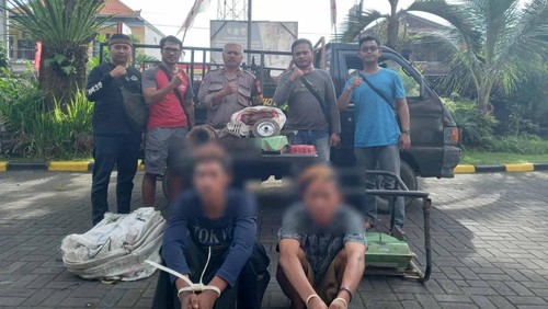 Dua pelaku pencurian genset di proyek vila, Gang Rajawali, Banjar Dangin Sema, Desa Tumbak Bayuh, Kecamatan Mengwi, Kabupaten Badung, tepatnya di sebelah utara SDN 1 Tumbak Bayuh.