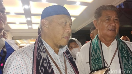 Eggy Sudjana di KPU (Karin Nur Secha/detikcom)