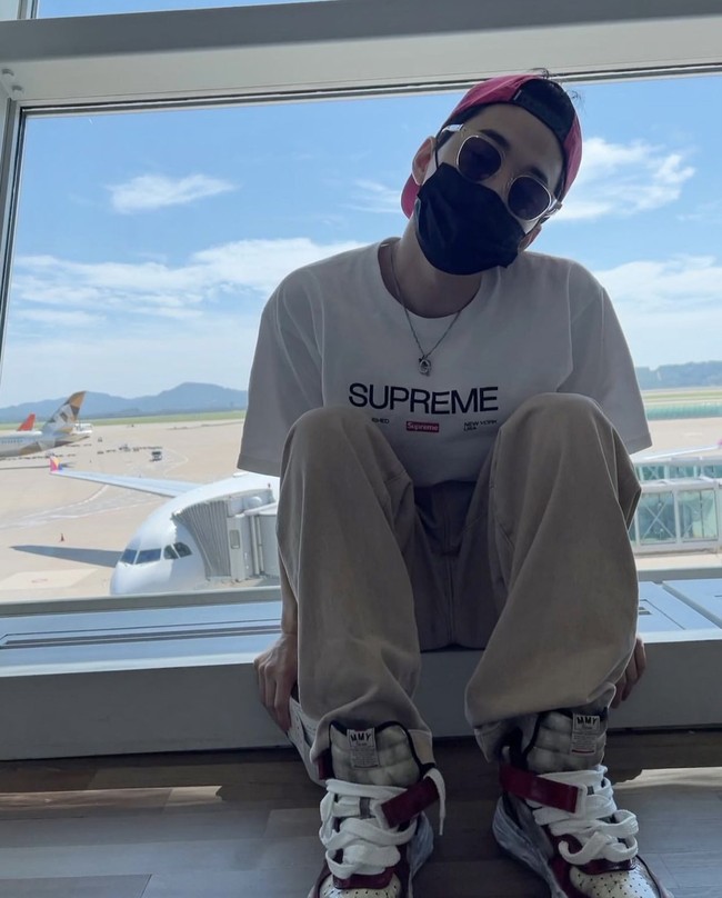 Sebelumnya dia telah mengabarkan kedatangannya lewat unggahan Instagram. “aku tahu ini sudah lama sekali!! saya merindukanmu!! cya soon!” Foto: Instagram