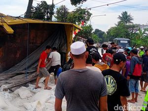 Truk Maut di Jalur Tengkorak Cianjur Kelebihan Muatan 20 Ton