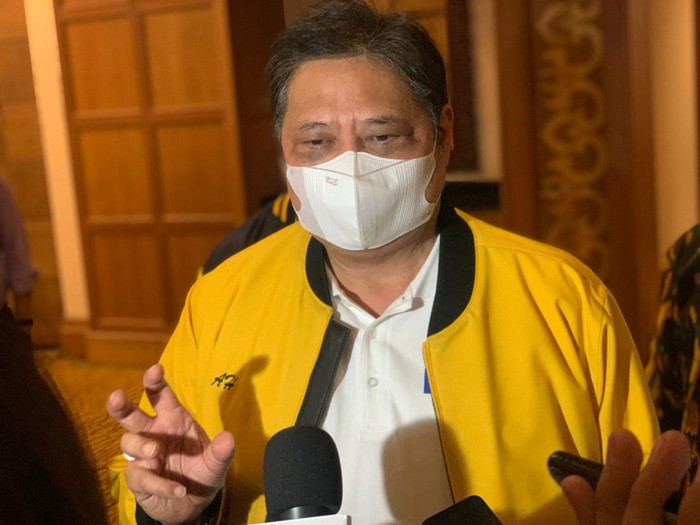 ketum golkar yang tergabung dalam Koalisi Indonesia Bersatu (KIB) menyampaikan visi misi membangun Indonesia 5 tahun ke depan. ketum golkar yang tergabung dalam Koalisi Indonesia Bersatu (KIB) menyampaikan visi misi membangun Indonesia 5 tahun ke depan.