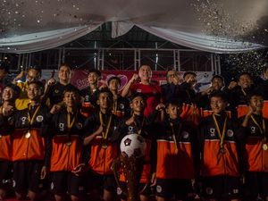 Bahu-membahu Majukan Sepak Bola Indonesia Sejak Dini