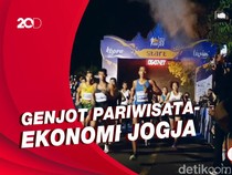 Ramainya Gelaran Mandiri Jogja Marathon 2022 Candi Prambanan